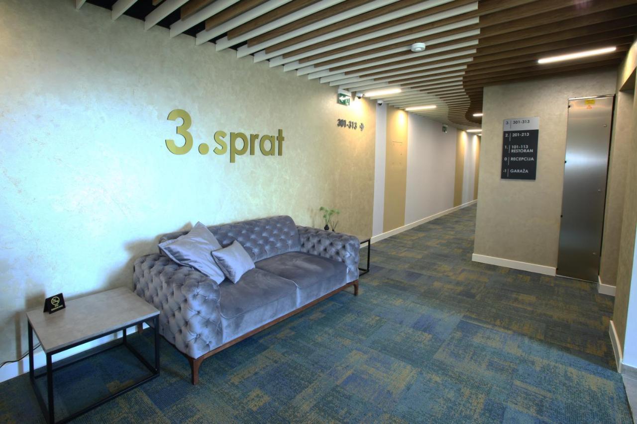 Hotel Etna Gracanica  Екстер'єр фото