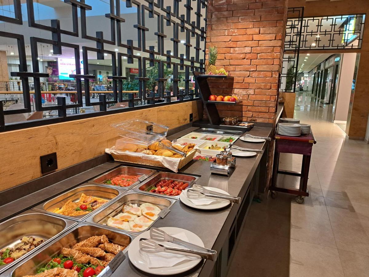 Hotel Etna Gracanica  Екстер'єр фото