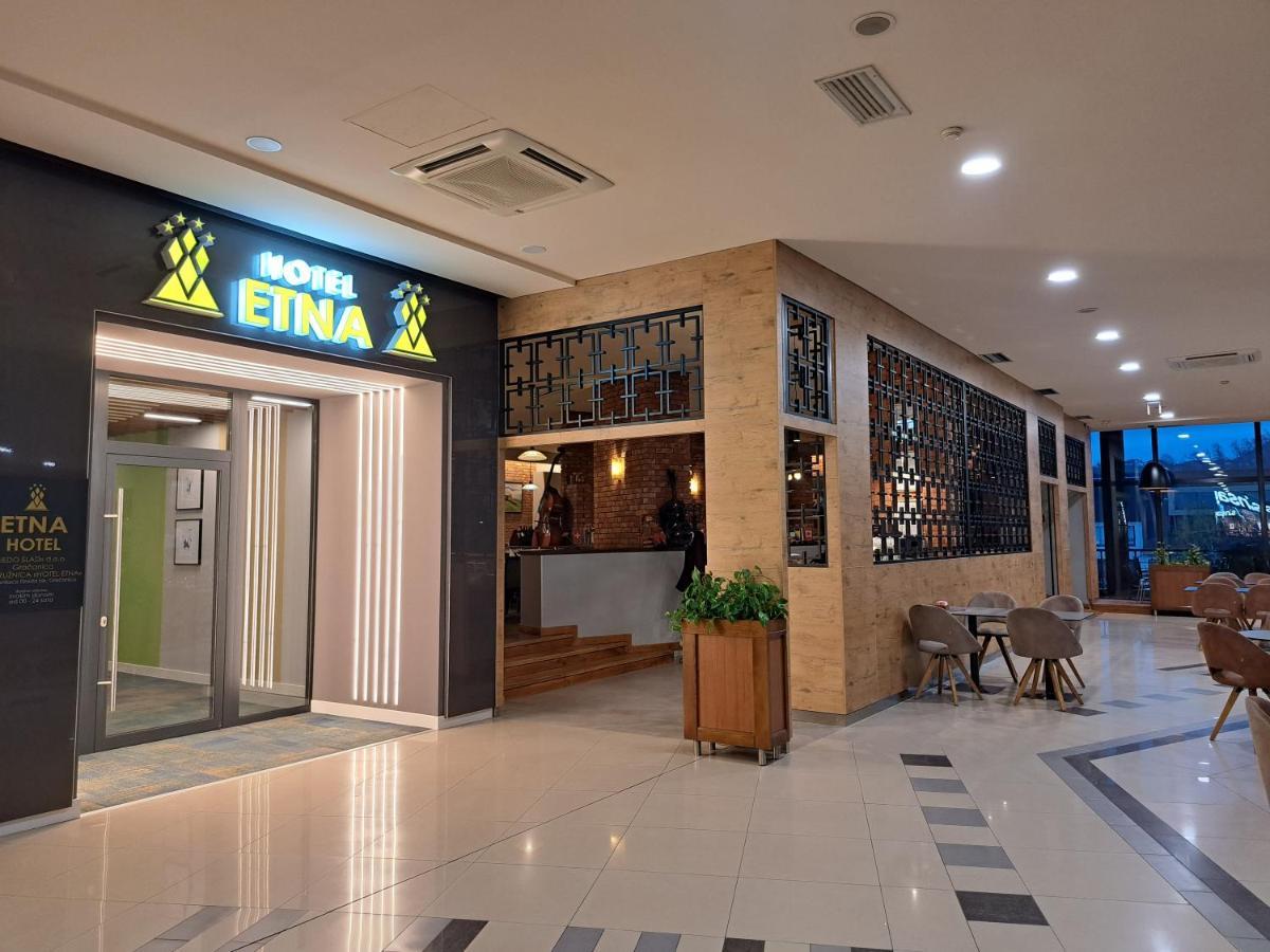 Hotel Etna Gracanica  Екстер'єр фото